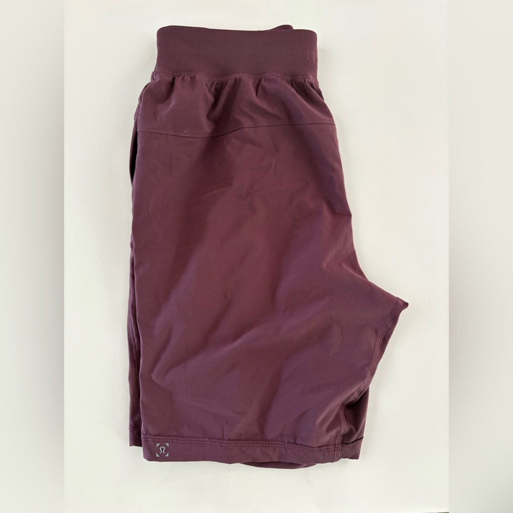 Lululemon THE short linerless - SZ XS